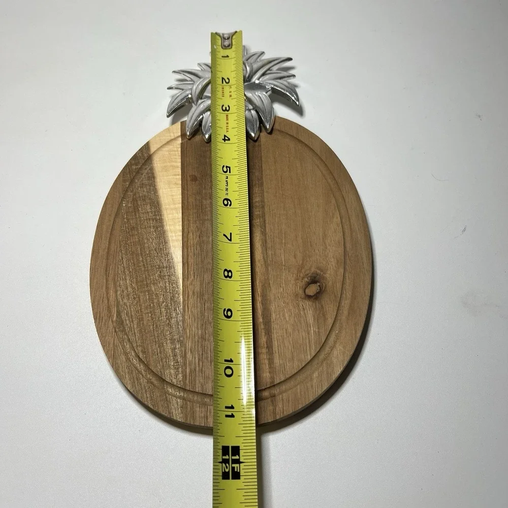 Wooden Pineapple‎ Cutting Board W/ Metal Top
